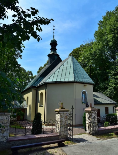 kościół ś katarzyny Sąspów - drewniana dzwonnica  DSC_6423 (2).jpg