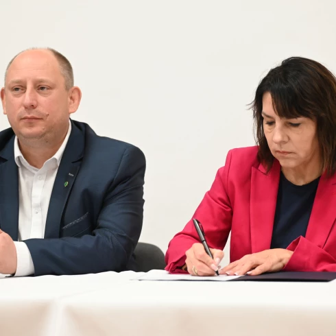 Drogi w powiecie krakowskim z rządowym wsparciem. Podpisano umowy na milionowe inwestycje