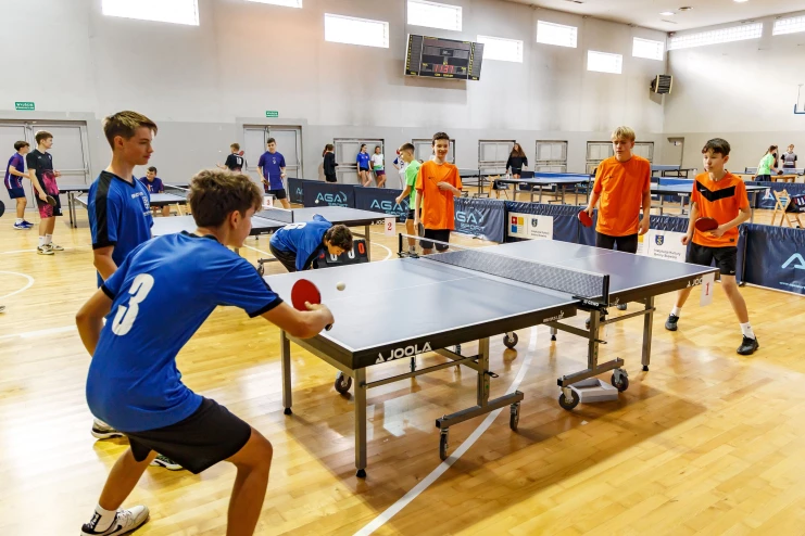 Tenis stołowy drużynowy 13.11.2025